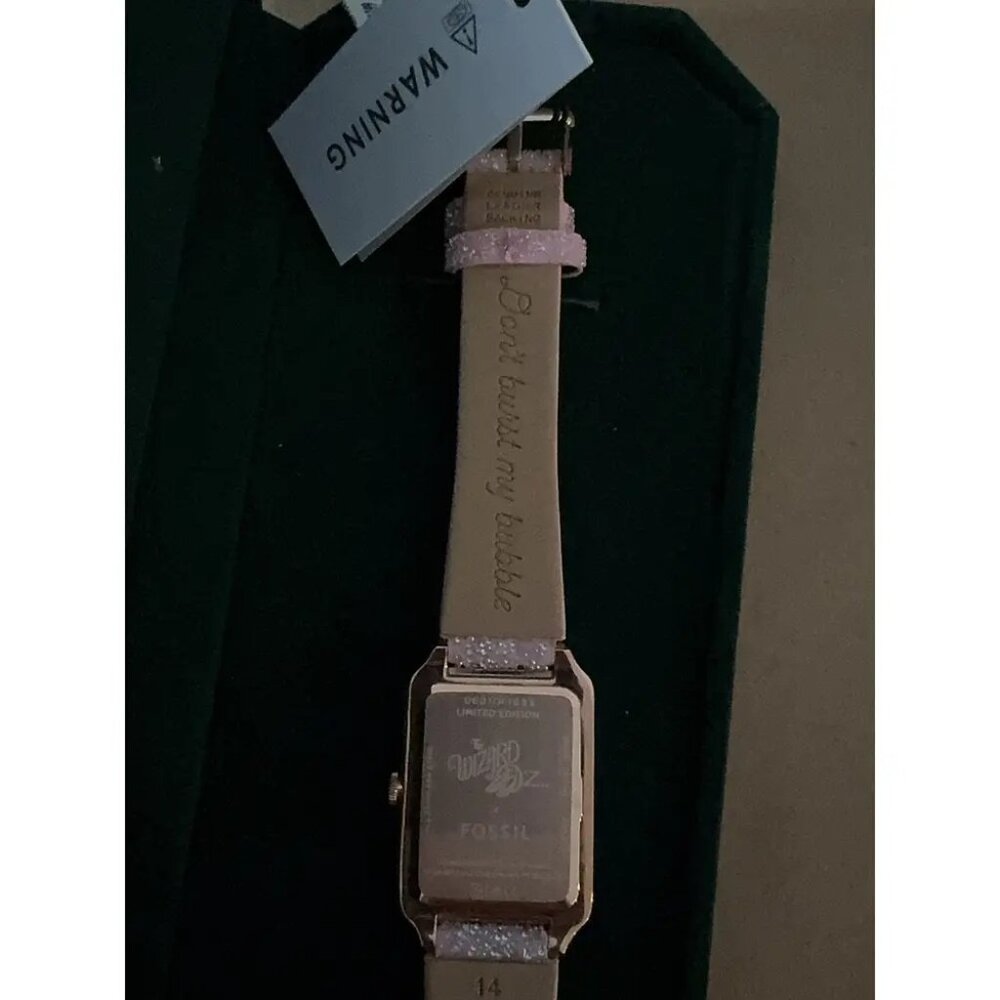 Fossil LE1199 The Wizard of Oz x Fossil Limited Edition Three-Hand Pink Crystal - Picture 5 of 6